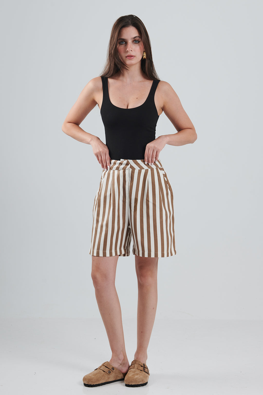 CLASSIC LINES SHORTS