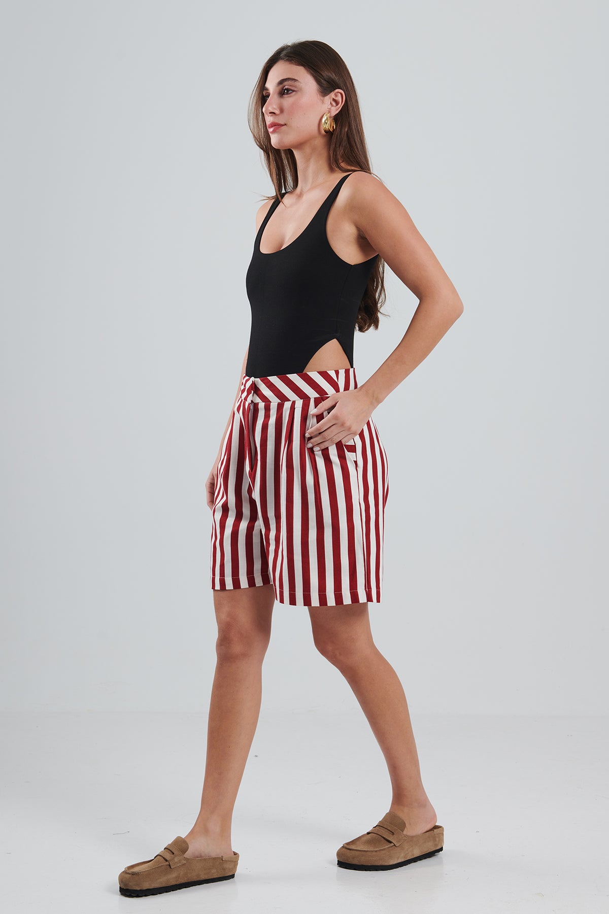 CLASSIC LINES SHORTS